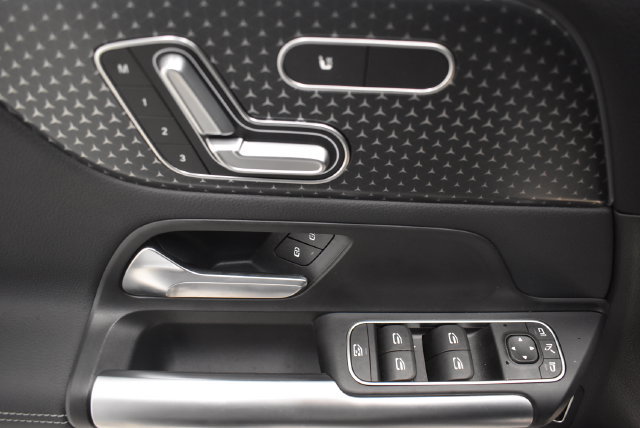New 2026 Mercedes-Benz GLA 250 4MATIC image 21