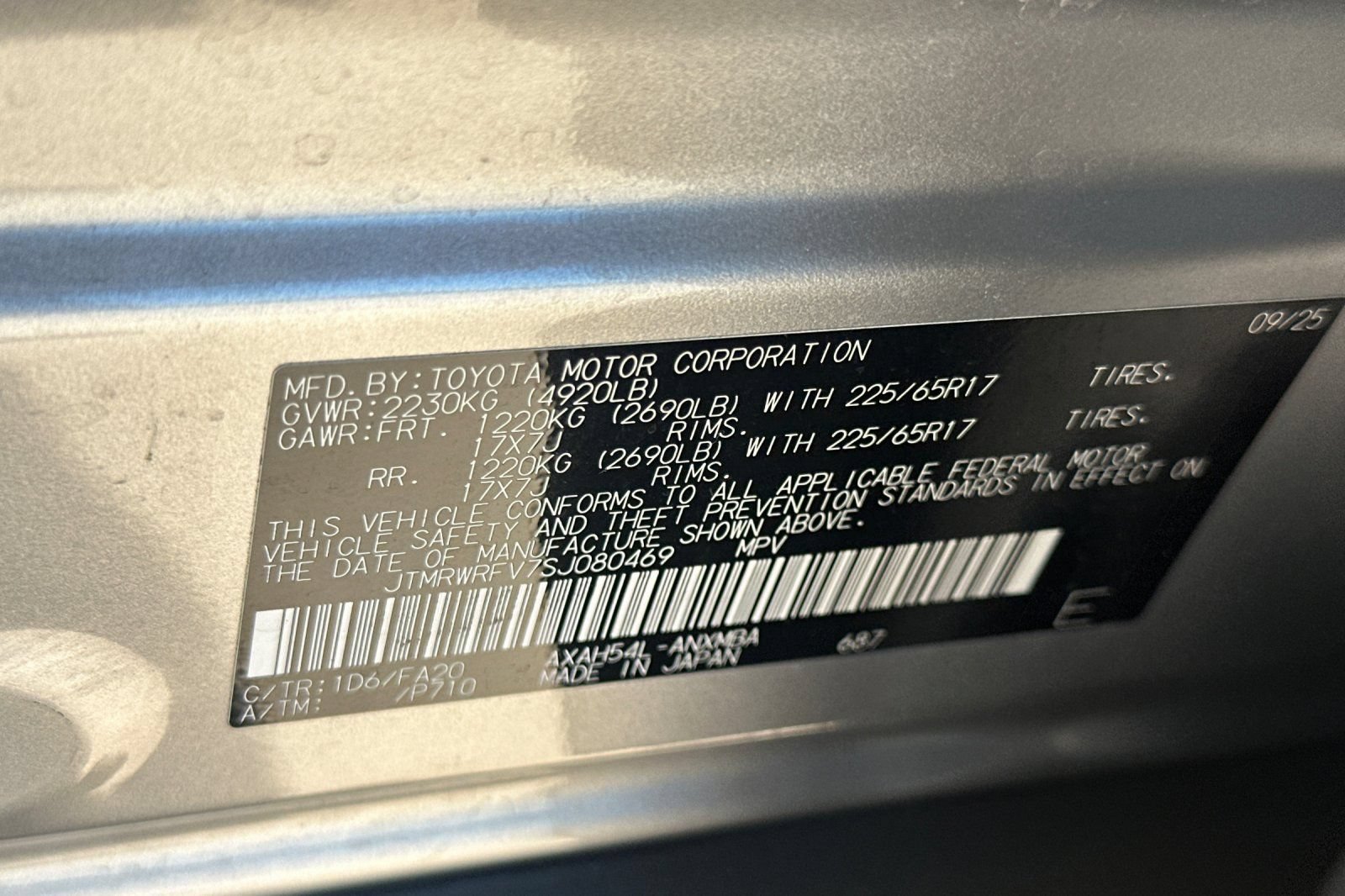 Used 2025 Toyota RAV4 XLE AWD/4WD image 35