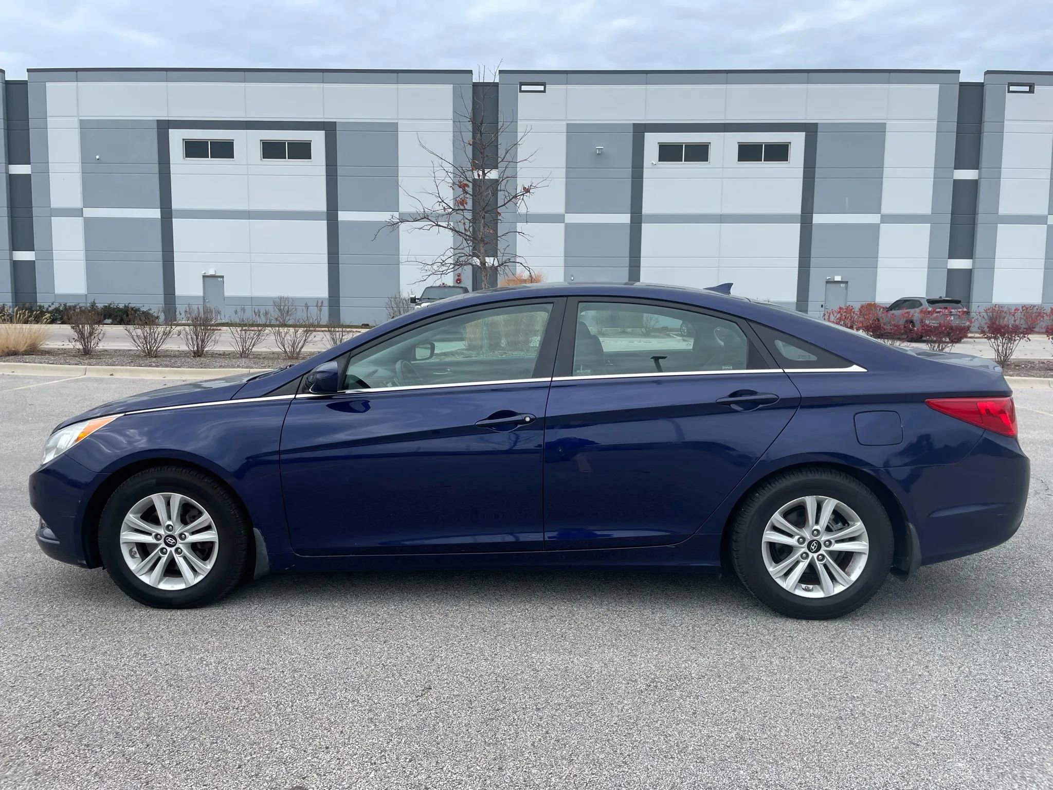 Used 2012 Hyundai Sonata GLS w/ Popular Equipment Pkg image 8