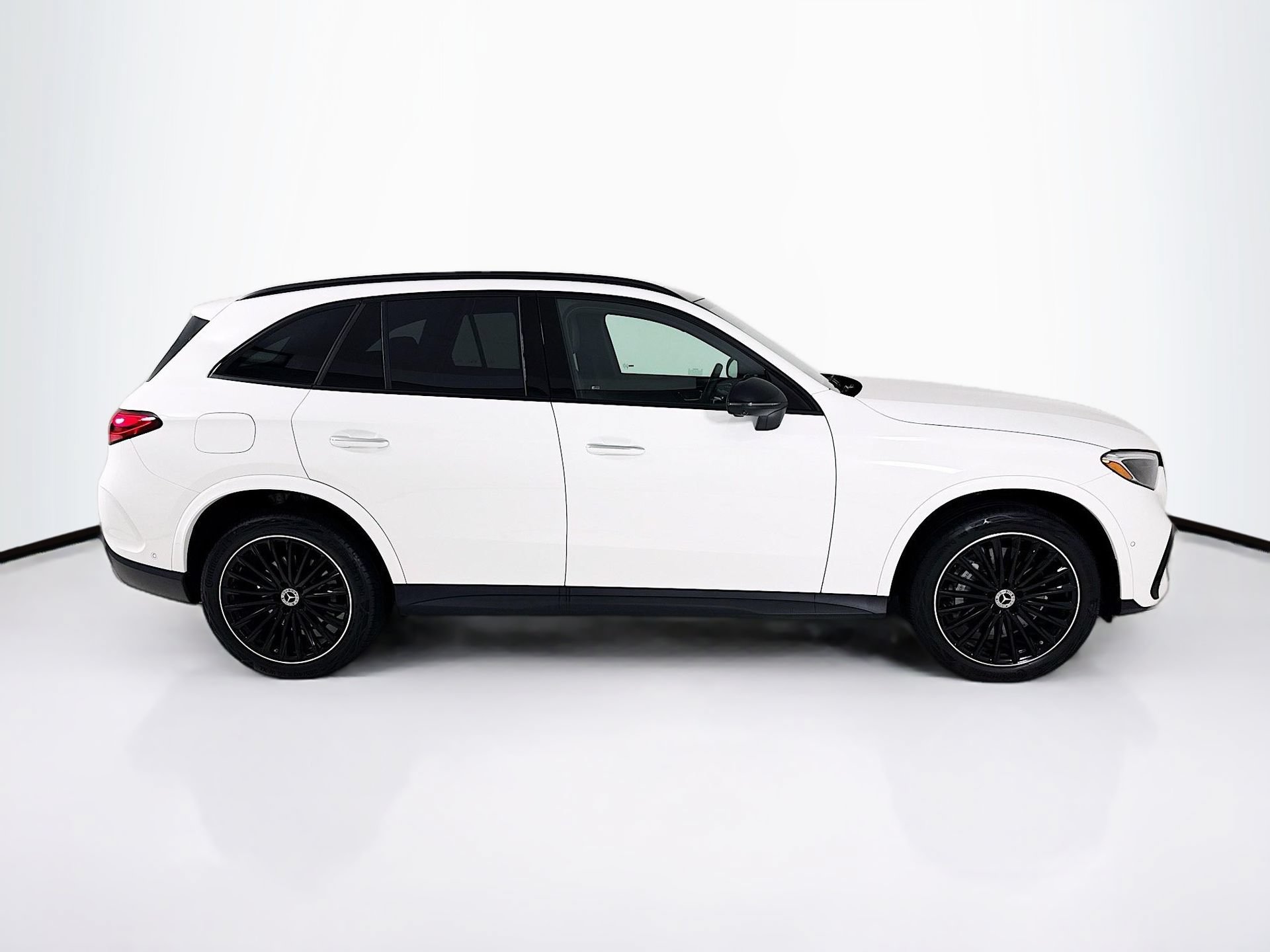 Certified 2025 Mercedes-Benz GLC 300 image 9