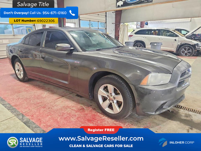 Used 2014 Dodge Charger SE RWD image 5