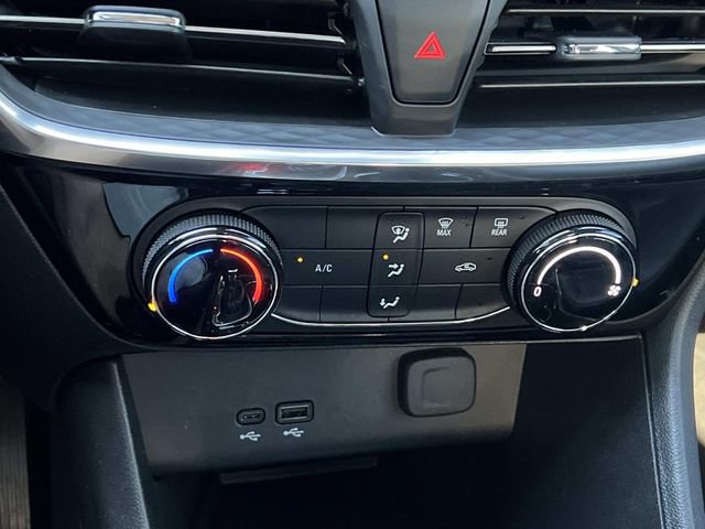 Certified 2024 Buick Encore GX Sport Touring w/ Advanced Technology Package FWD image 24