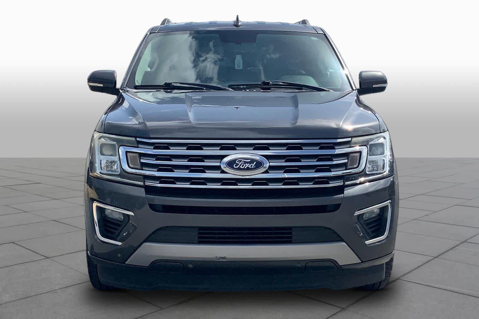 Used 2018 Ford Expedition Limited RWD image 4