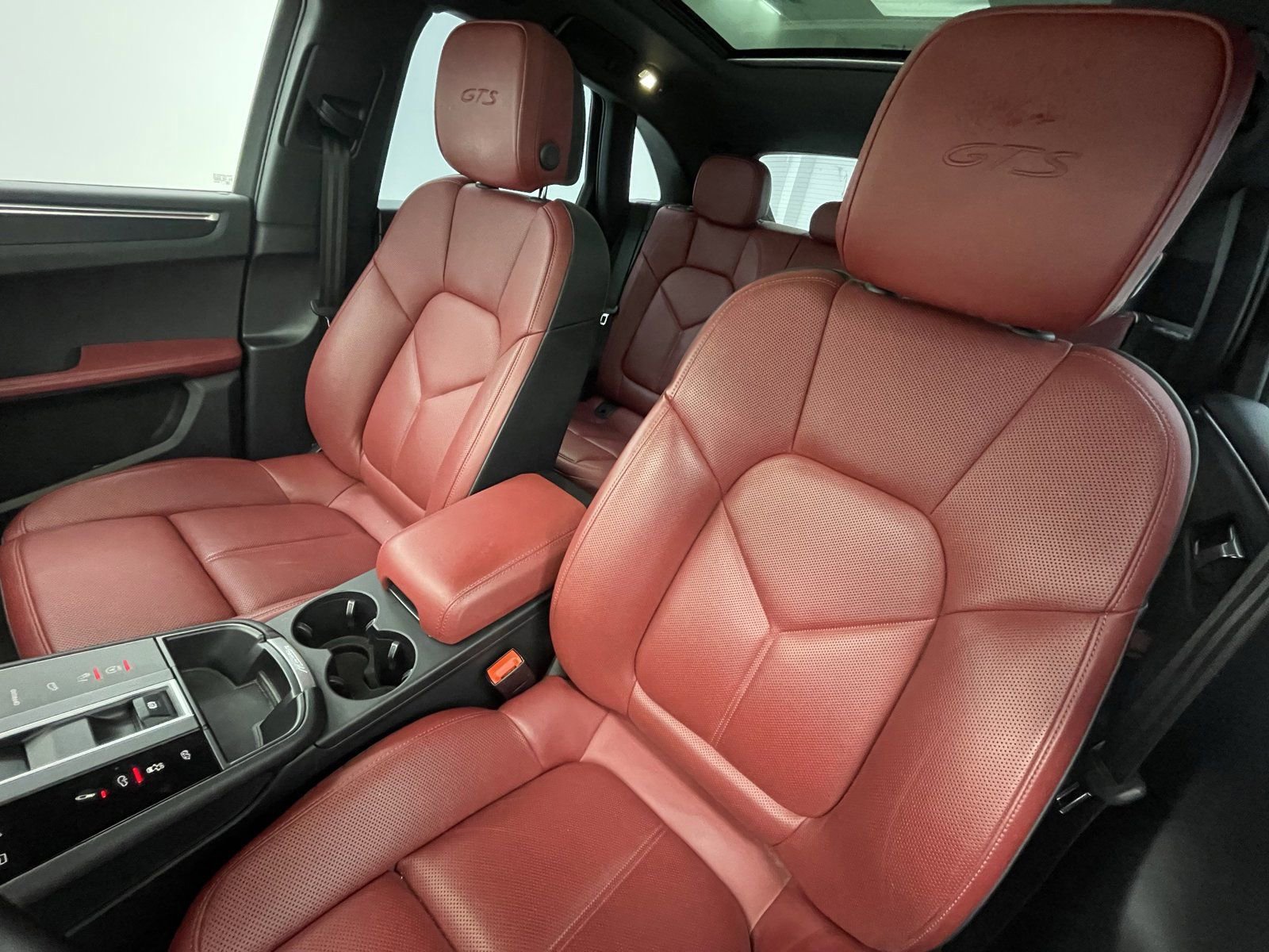 Certified 2023 Porsche Macan GTS image 29