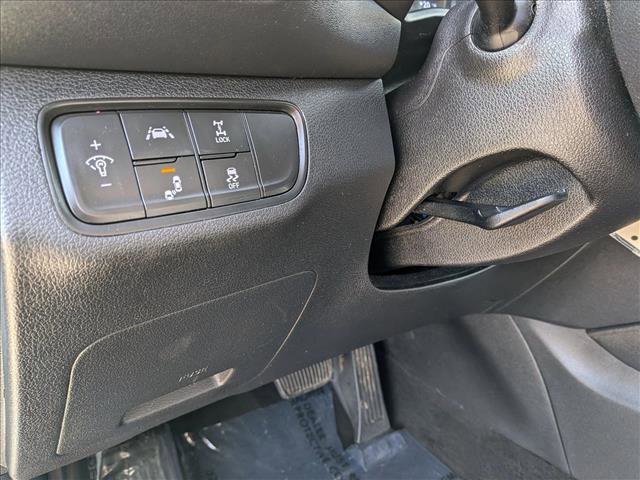 Used 2019 Hyundai Santa Fe SE image 14