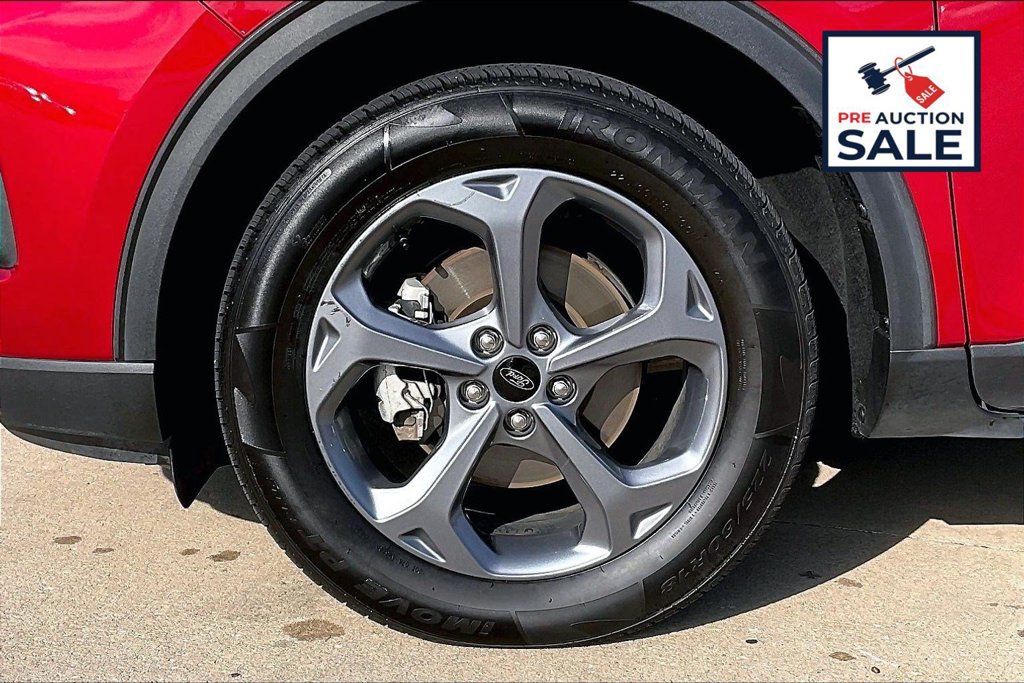 Used 2025 Ford Escape ST-Line Select AWD/4WD image 9