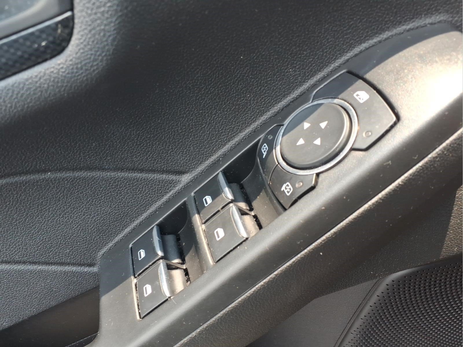 Used 2023 Ford Escape ST-Line Select AWD/4WD image 16