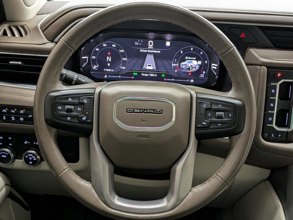 Used 2022 GMC Yukon XL Denali AWD/4WD image 42
