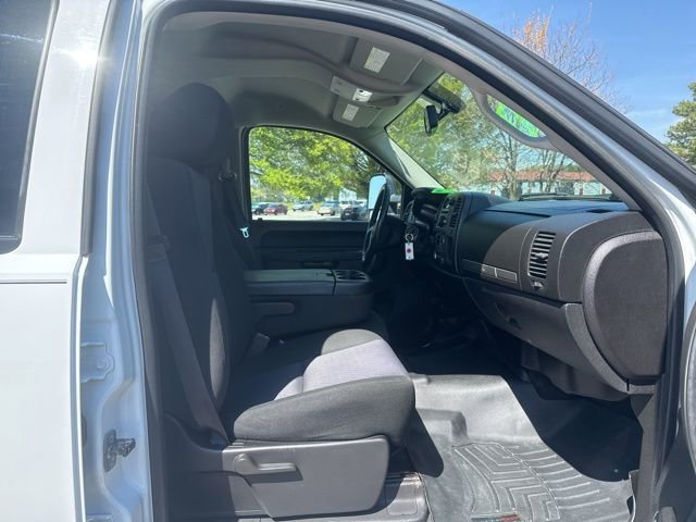 Used 2014 GMC Sierra 2500 SLE w/ SLE Preferred Package AWD/4WD image 12