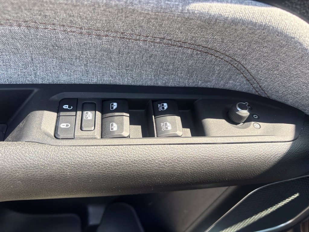 Certified 2023 Jeep Compass Latitude AWD/4WD image 13