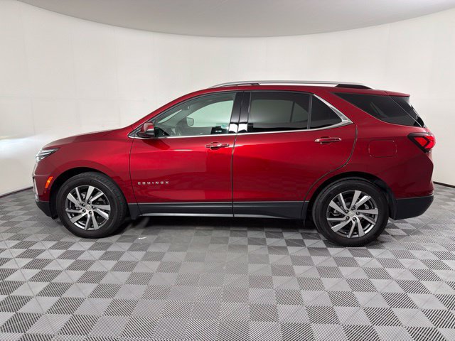 Used 2023 Chevrolet Equinox Premier AWD/4WD image 9