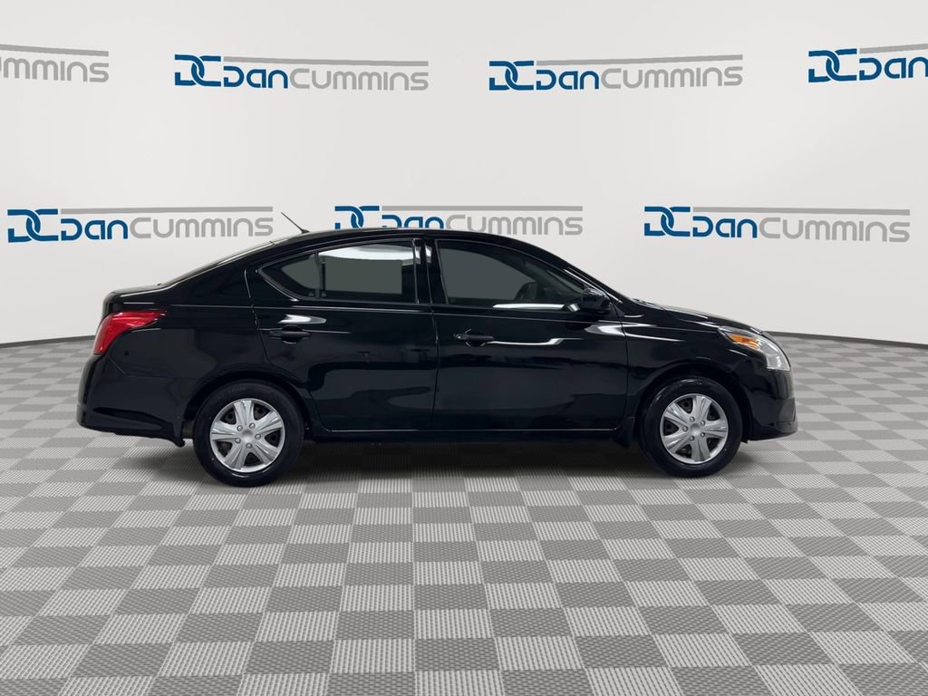 Used 2017 Nissan Versa S FWD image 9