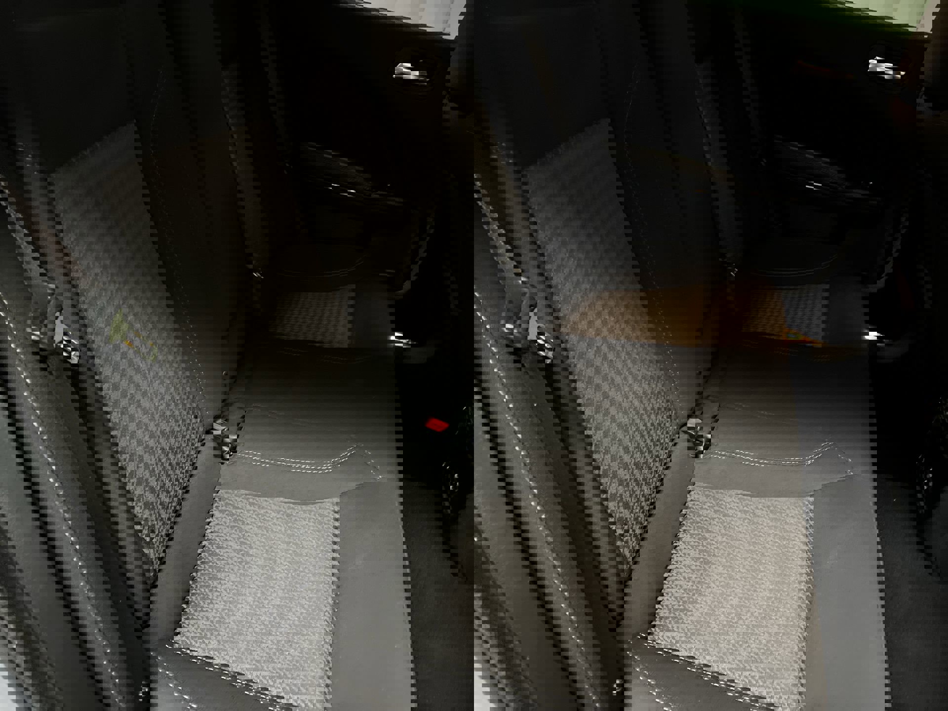 Used 2021 Dodge Charger SXT w/ Blacktop Package image 94