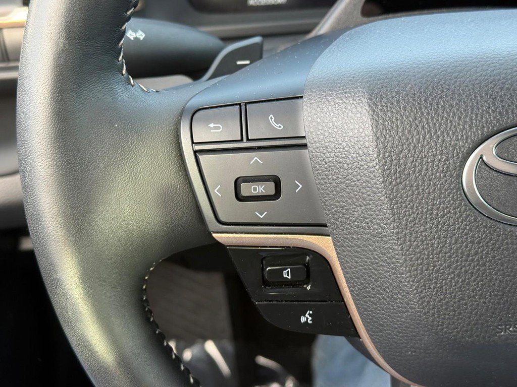 Certified 2025 Toyota Crown Signia w/ Advanced Technology Package image 22