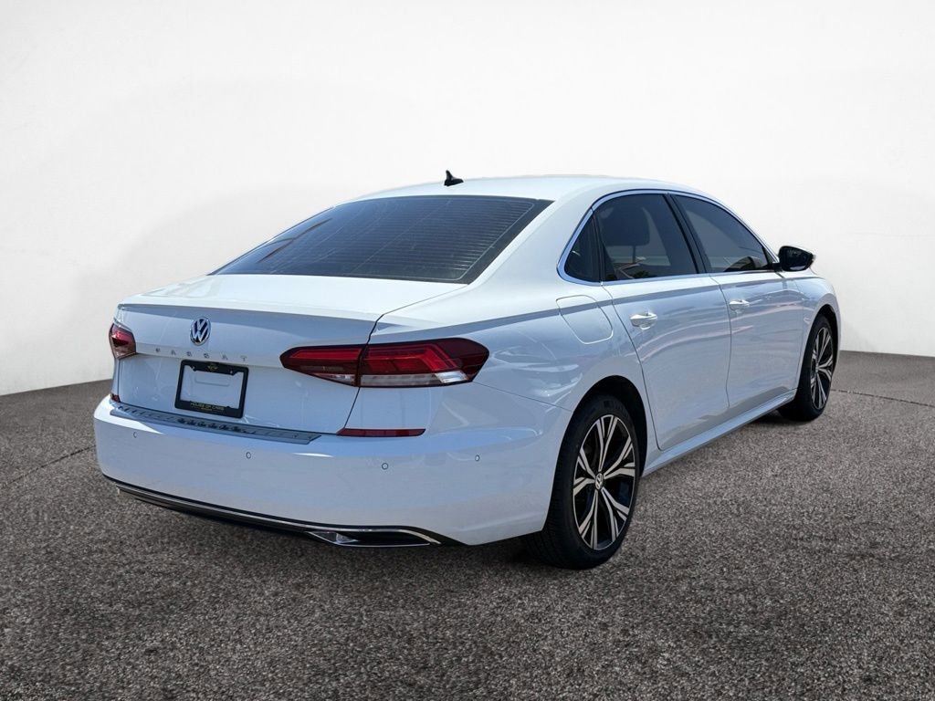 Used 2020 Volkswagen Passat 2.0T SEL FWD image 5