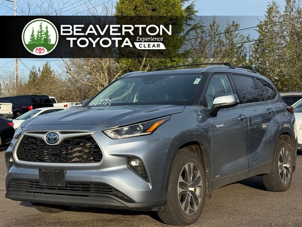 Used 2021 Toyota Highlander XLE image 1