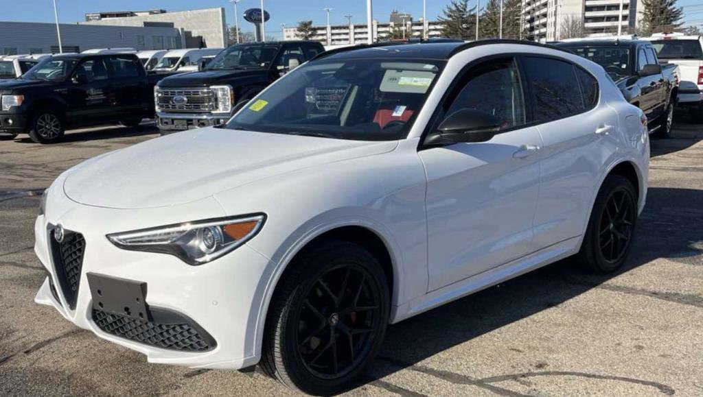Used 2021 Alfa Romeo Stelvio Ti w/ Nero Edizione image 1