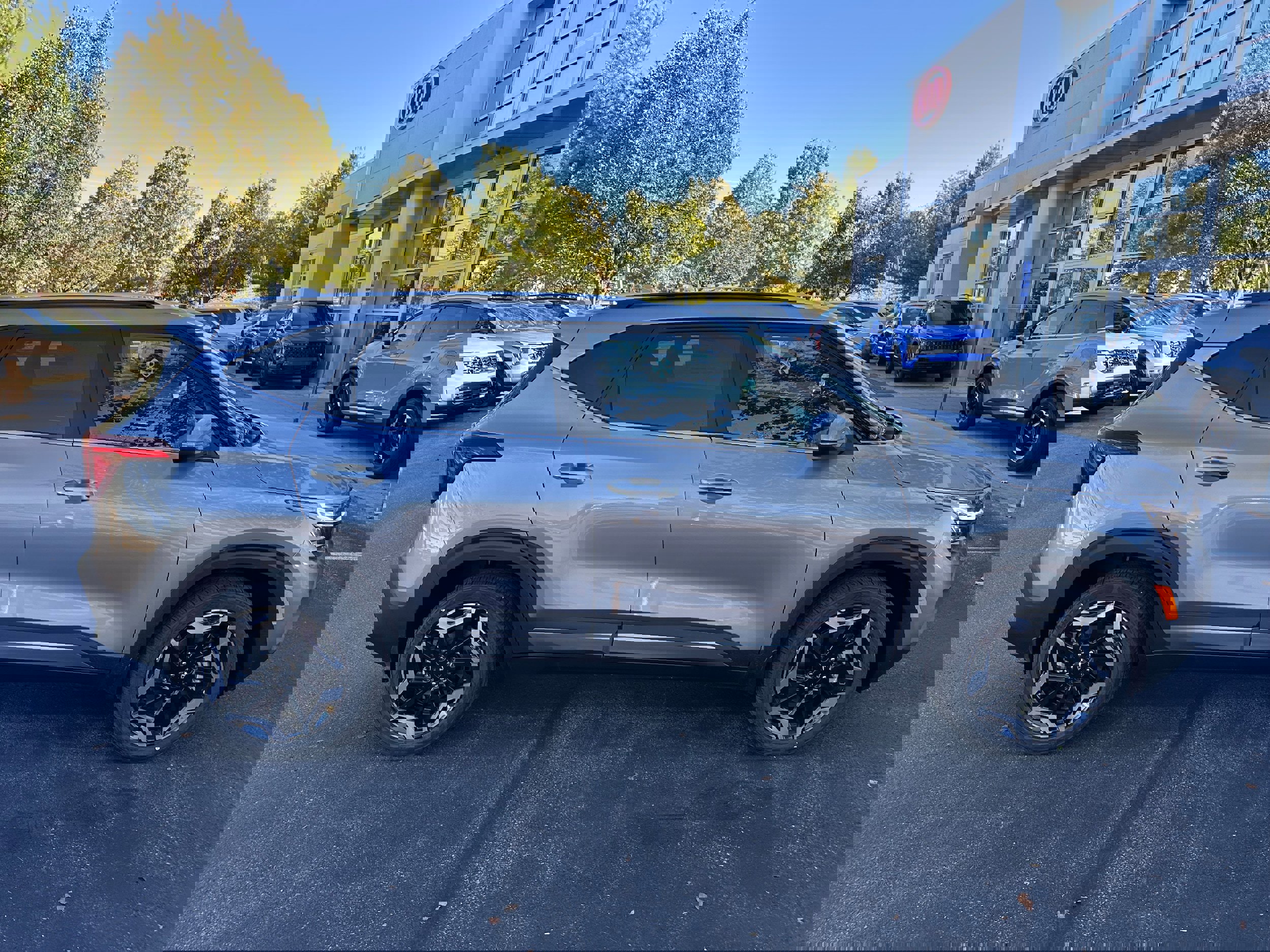 New 2026 Kia Seltos SX w/ SX Sunroof Package image 4