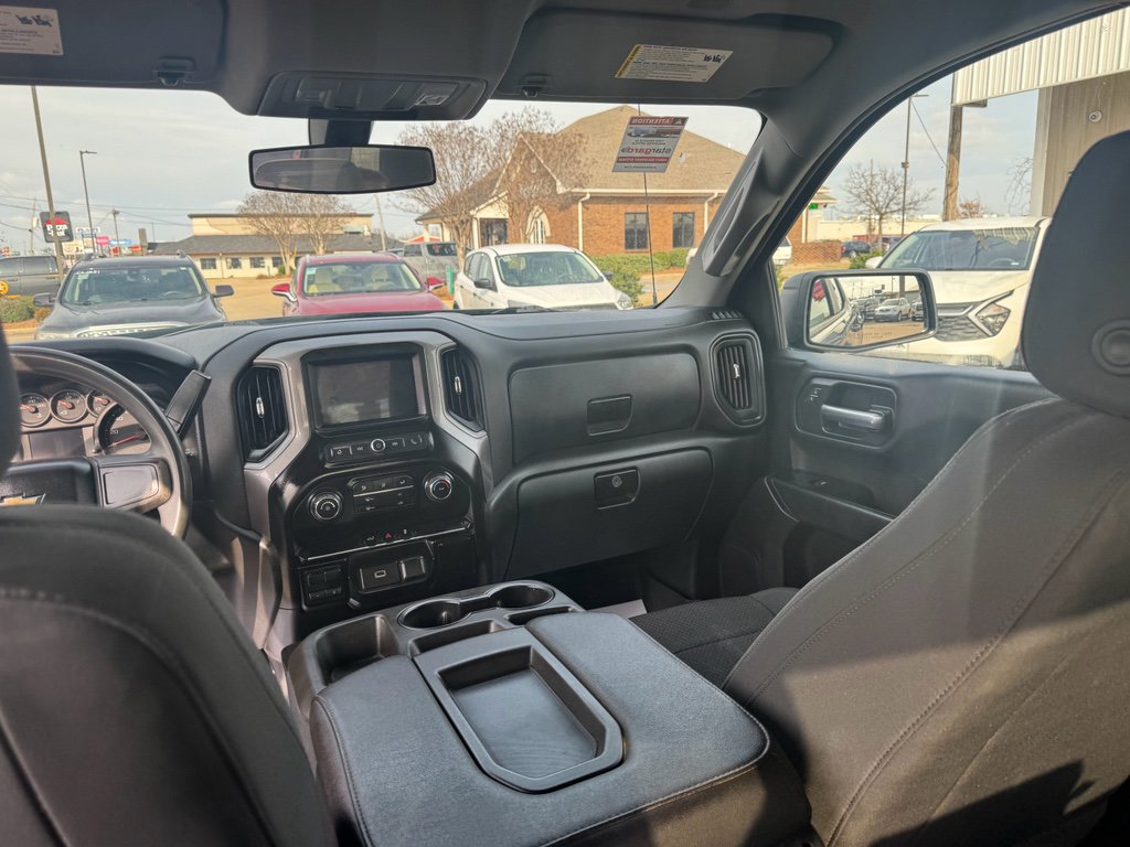 Used 2019 Chevrolet Silverado 1500 Custom w/ Custom Convenience Package image 17