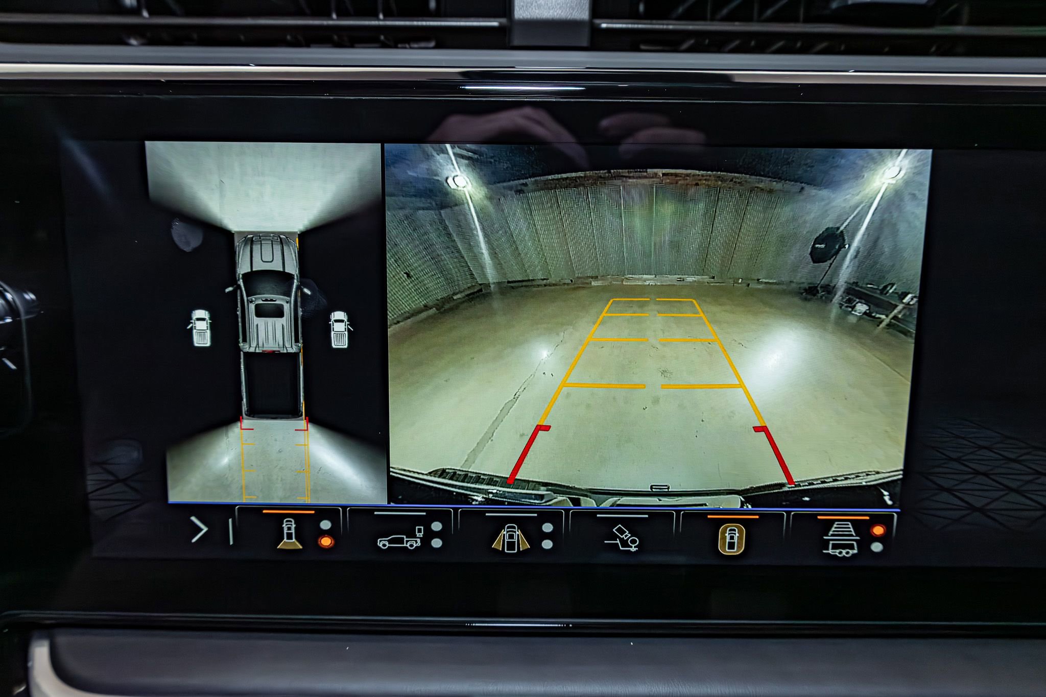 Used 2025 GMC Sierra 2500 Denali Ultimate image 19