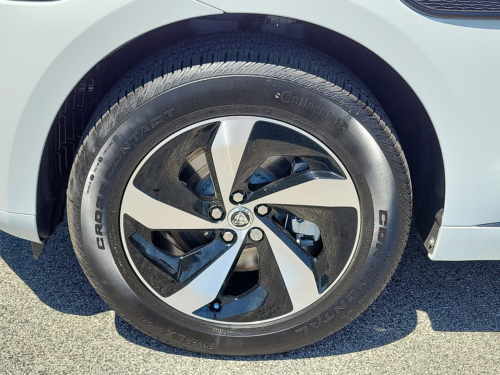 Used 2025 Jaguar F-PACE R-Dynamic S image 9