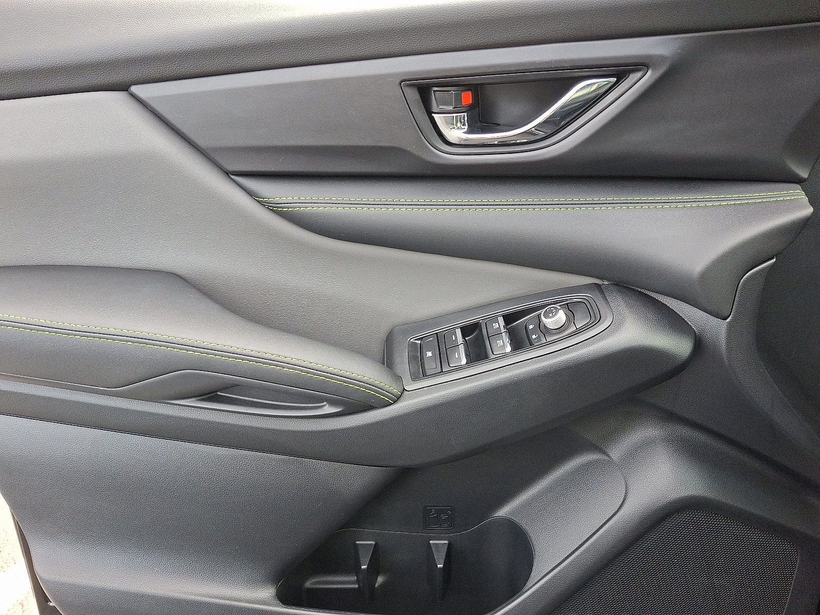 Used 2024 Subaru Ascent Onyx Edition image 10