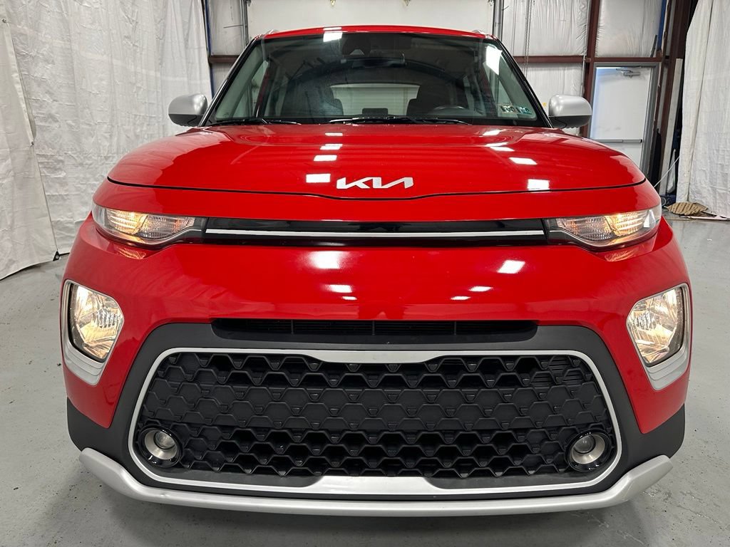 Used 2022 Kia Soul X-Line FWD image 2