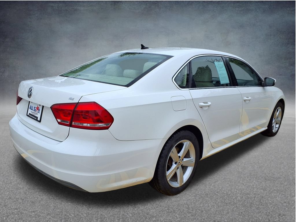 Used 2013 Volkswagen Passat 2.5 SE FWD image 8