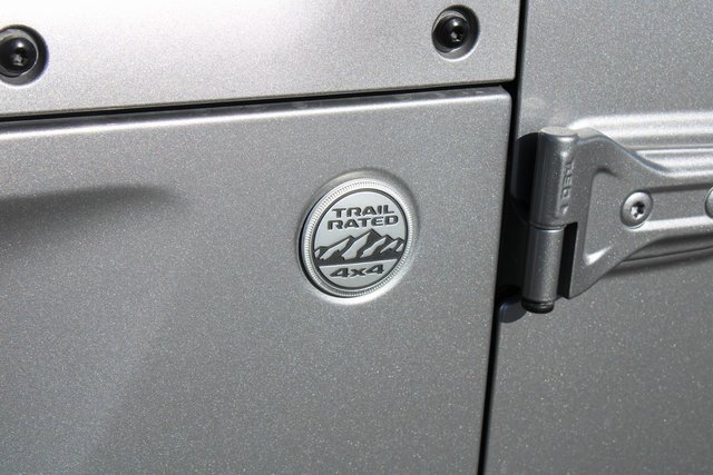 Used 2020 Jeep Gladiator Sport w/ Quick Order Package 24S image 13