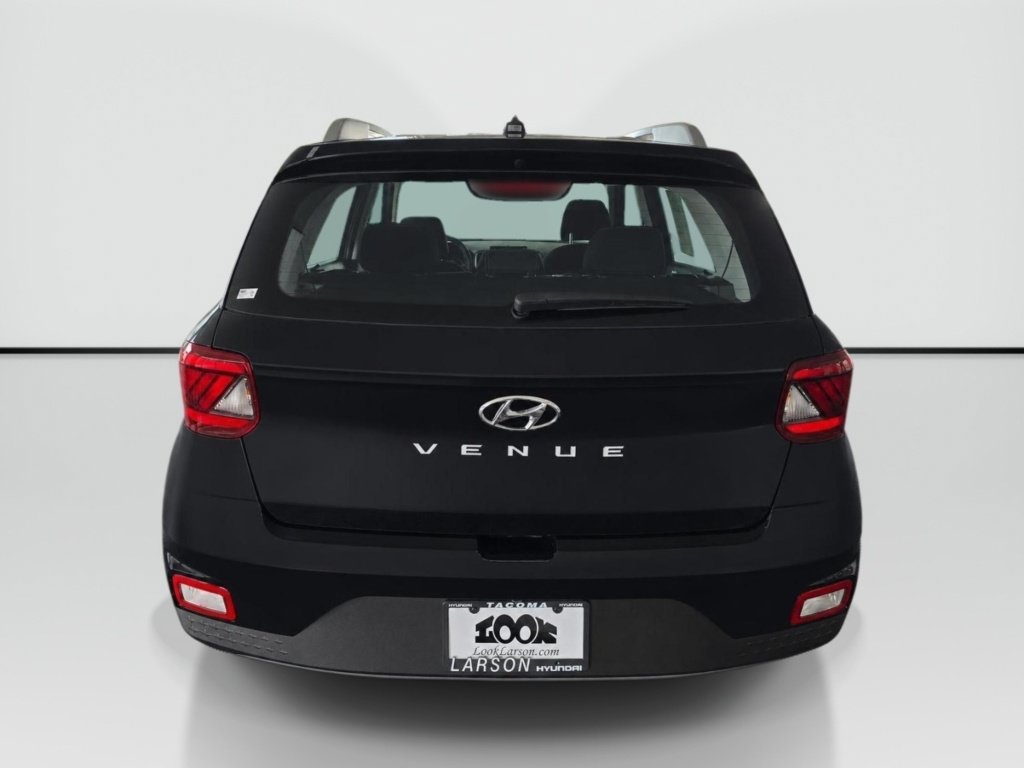 New 2026 Hyundai Venue SEL FWD image 4