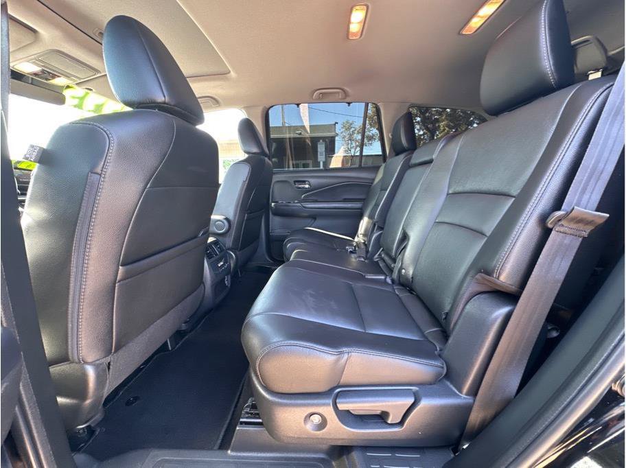 Used 2022 Honda Pilot Special Edition image 13
