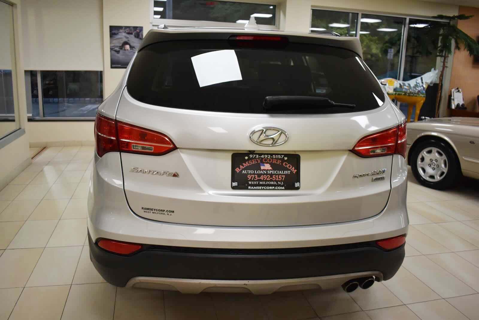 Used 2014 Hyundai Santa Fe Sport 2.0T w/ Navigation Package 06 AWD/4WD image 5