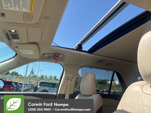 Used 2020 Ford Explorer Platinum AWD/4WD image 11