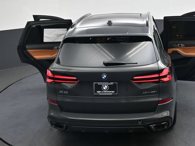 New 2026 BMW X5 xDrive40i w/ M Sport Package AWD/4WD image 44