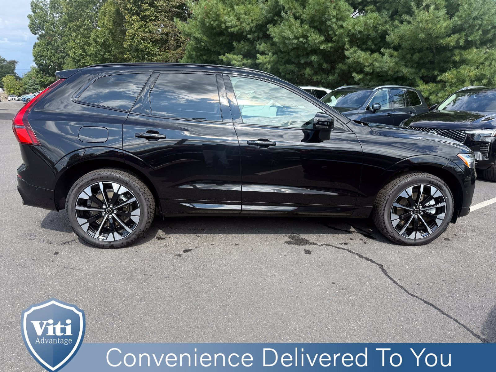 New 2026 Volvo XC60 T8 Plus w/ Protection Package Premier AWD/4WD image 9