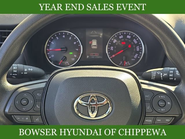 Used 2021 Toyota RAV4 XLE image 18