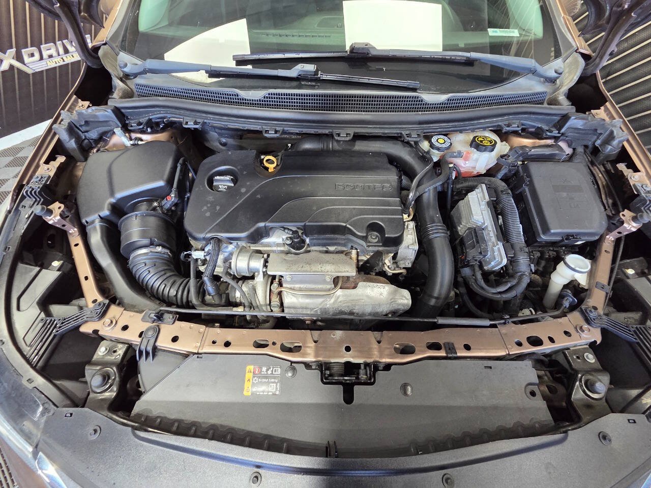 Used 2019 Chevrolet Cruze LS FWD image 28