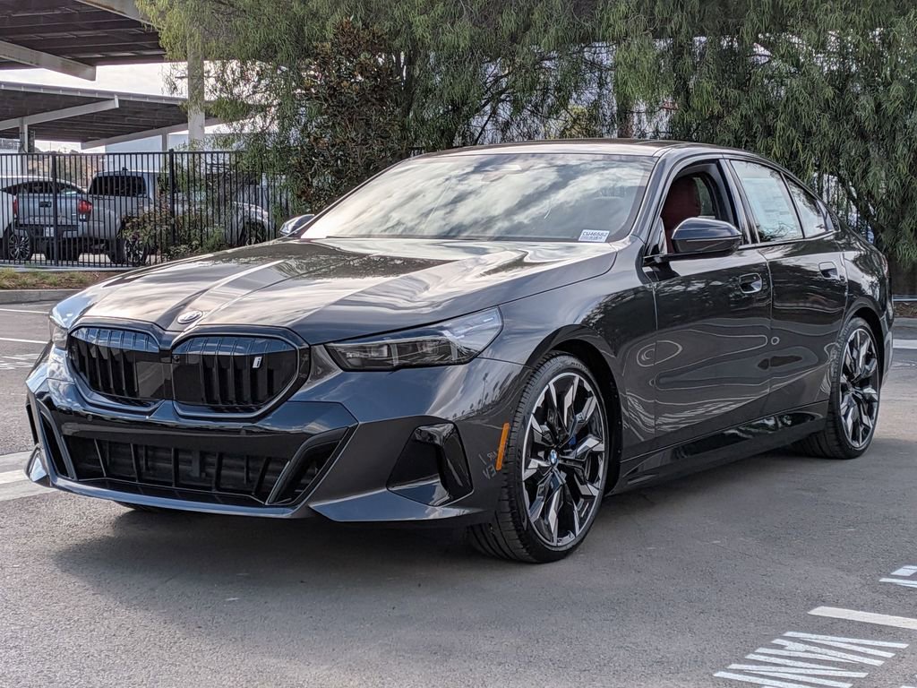 New 2026 BMW i5 eDrive40 image 2