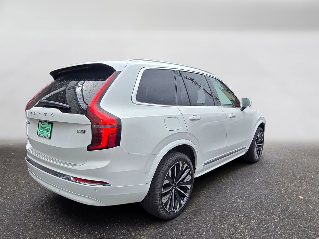 New 2025 Volvo XC90 B5 Plus w/ Protection Package Premier image 5