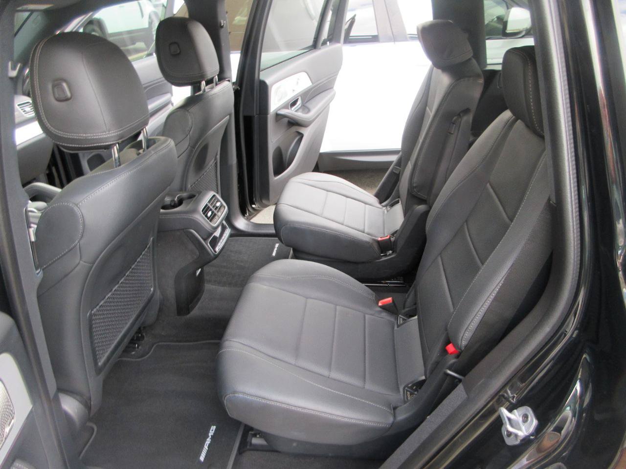 Used 2024 Mercedes-Benz GLS 450 4MATIC w/ AMG Line Exterior image 39