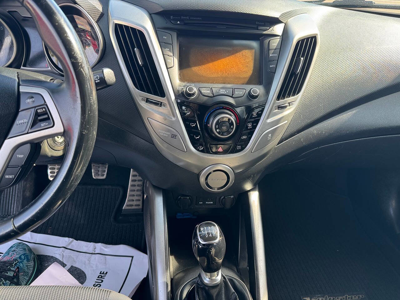 Used 2014 Hyundai Veloster w/ Style Package 02 image 13