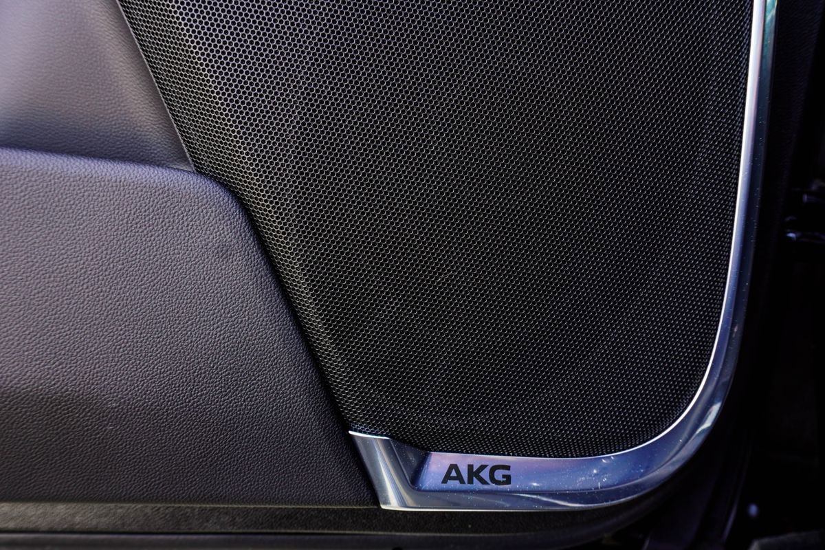 Used 2026 Cadillac Escalade Luxury w/ Touring Package image 41