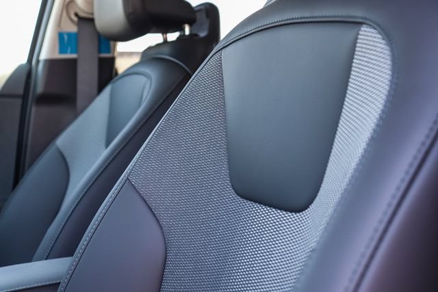 New 2026 Kia Niro EX FWD image 25