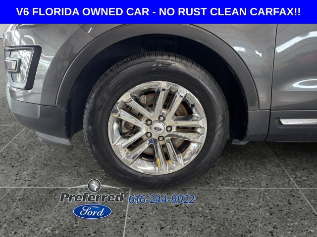 Used 2016 Ford Explorer XLT w/ Equipment Group 201A FWD image 24