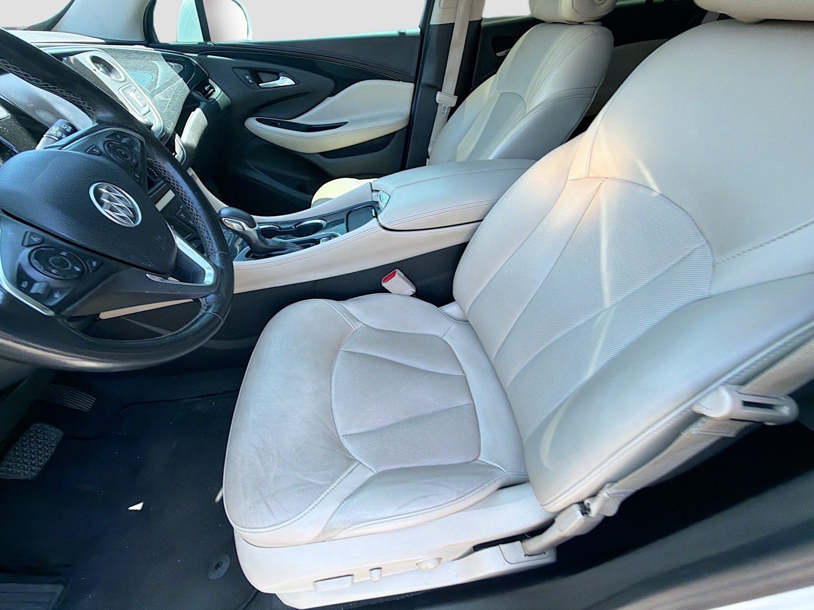 Used 2017 Buick Envision Essence w/ LPO, Hit The Road Package FWD image 10