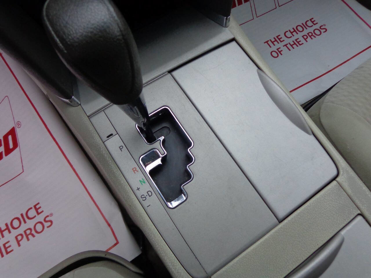 Used 2011 Toyota Camry LE image 21