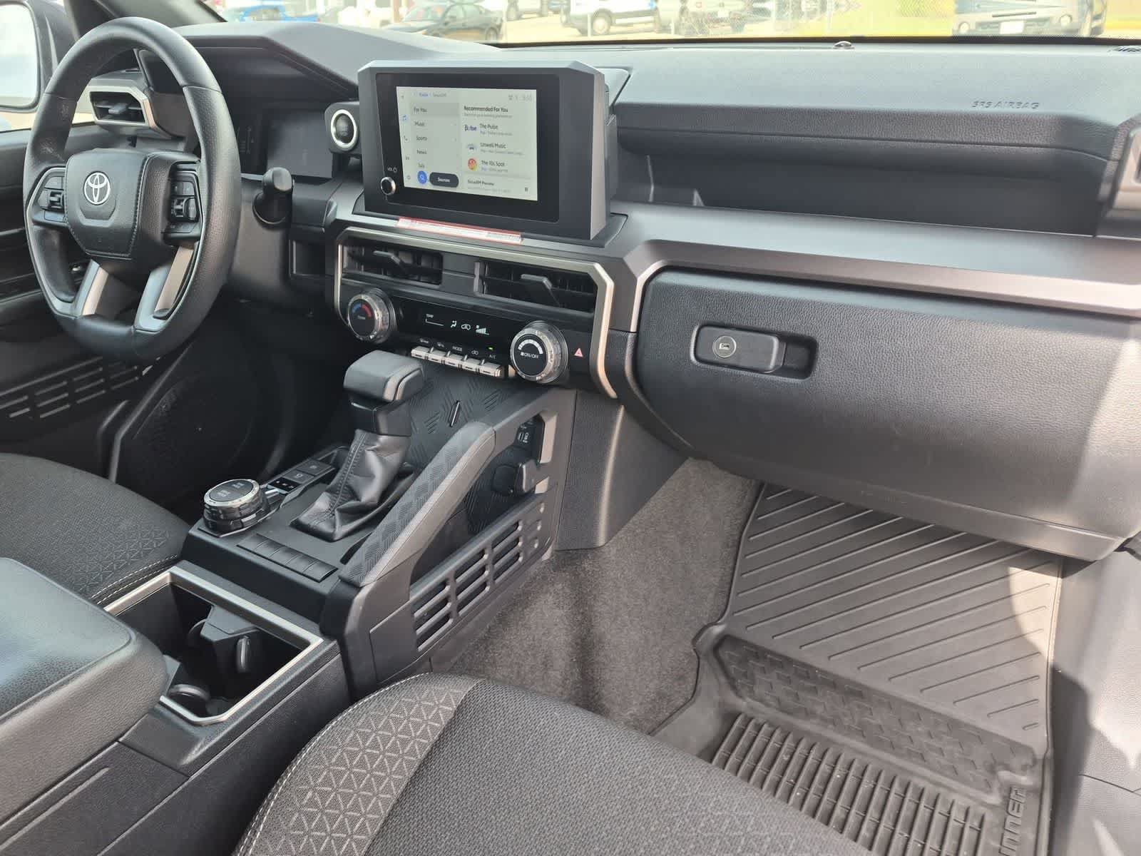 Used 2025 Toyota 4Runner SR5 AWD/4WD image 27