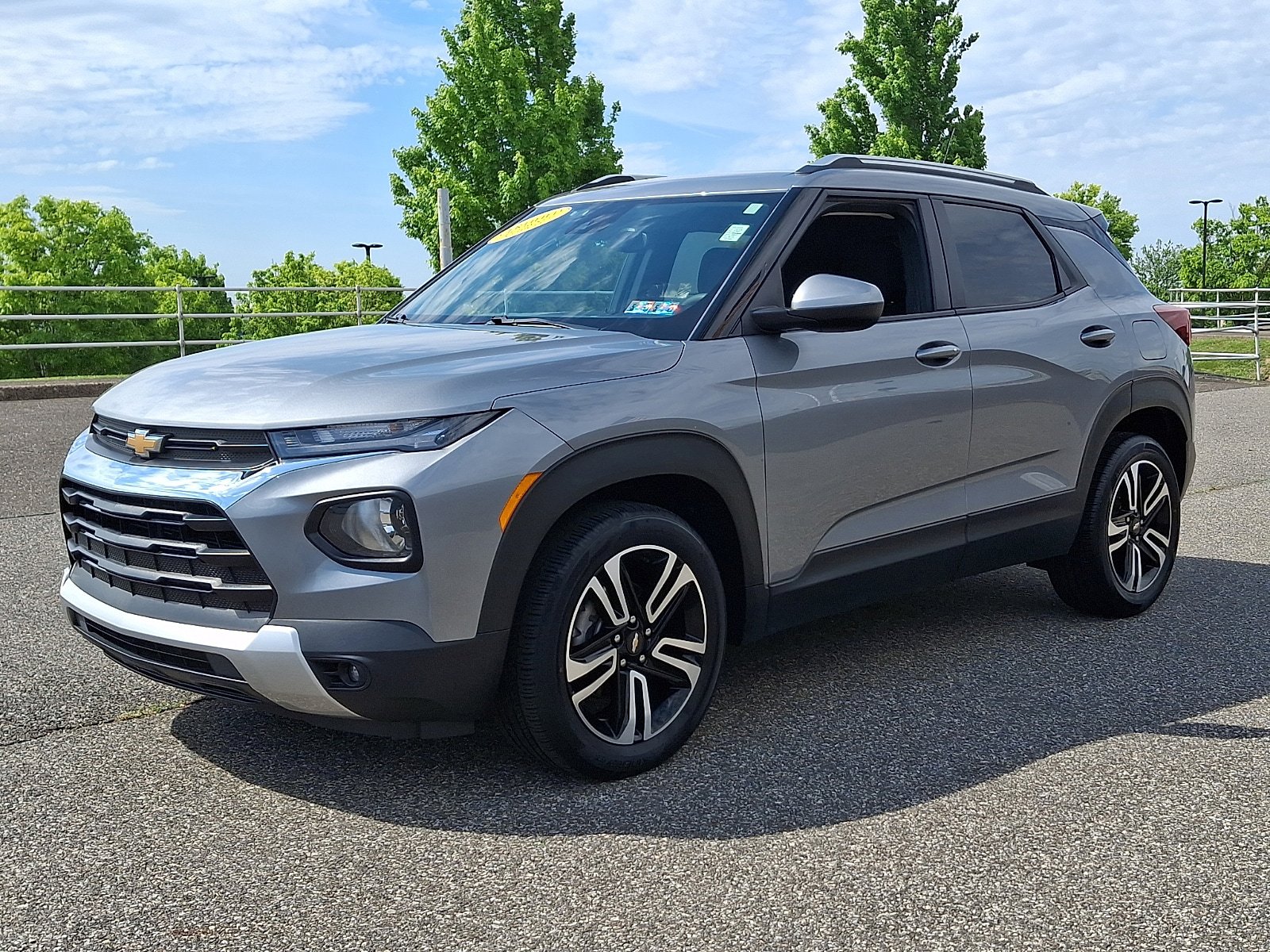 Certified 2023 Chevrolet TrailBlazer LT FWD image 3