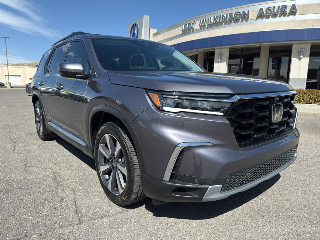 Used 2025 Honda Pilot Elite