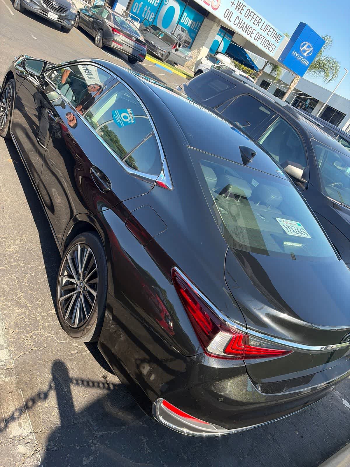 Used 2025 Lexus ES 300h w/ Premium Package FWD image 11